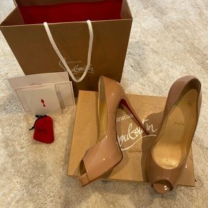 Christian Louboutin Good Condition Very Prive Size 40.5